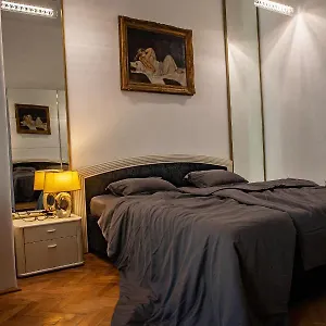 Apartment Basilica -quiet, Privat, Balcony, The Area, Budapest